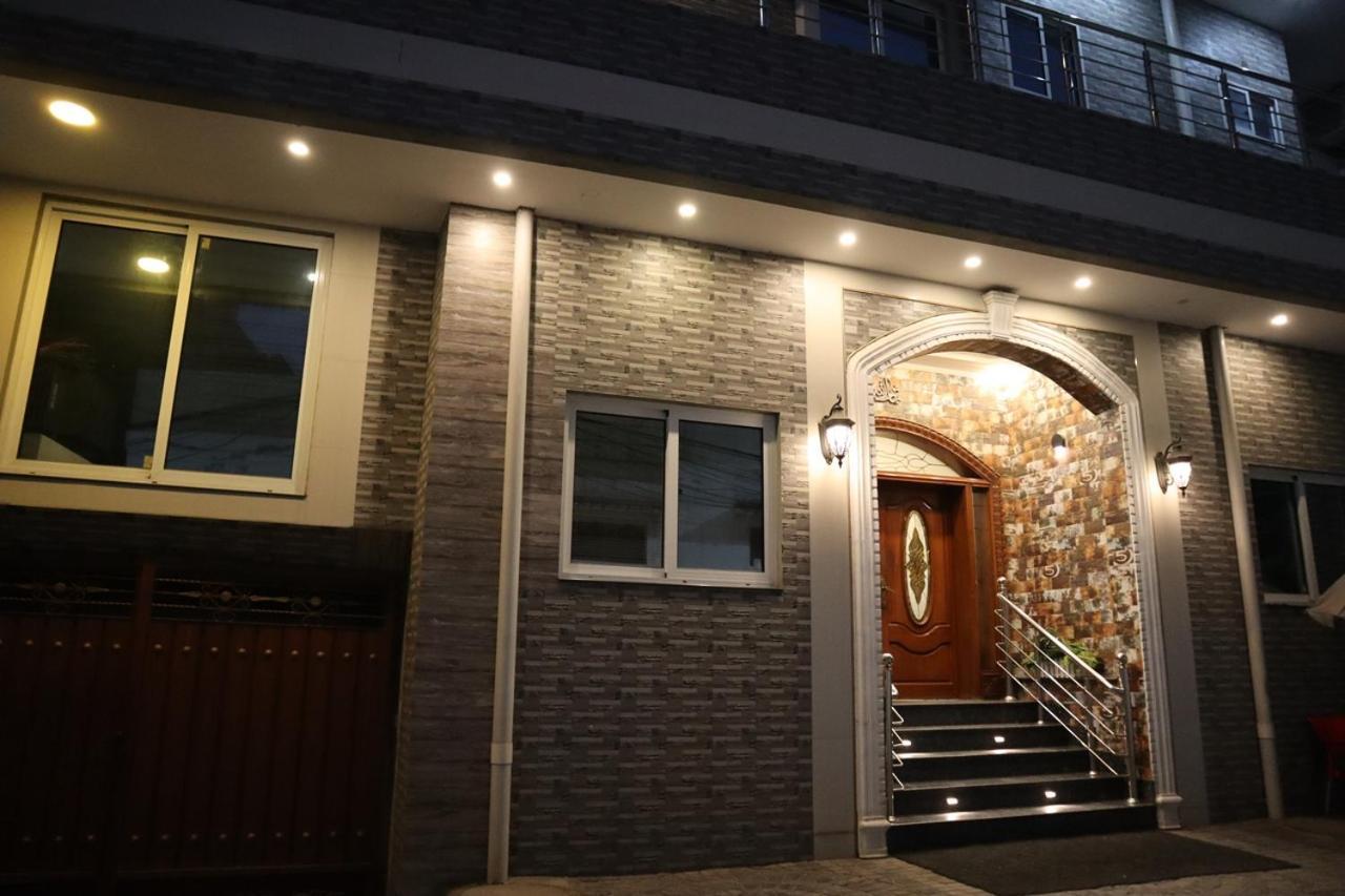 Hayyat Luxury Hotel Suites Лахор Екстериор снимка