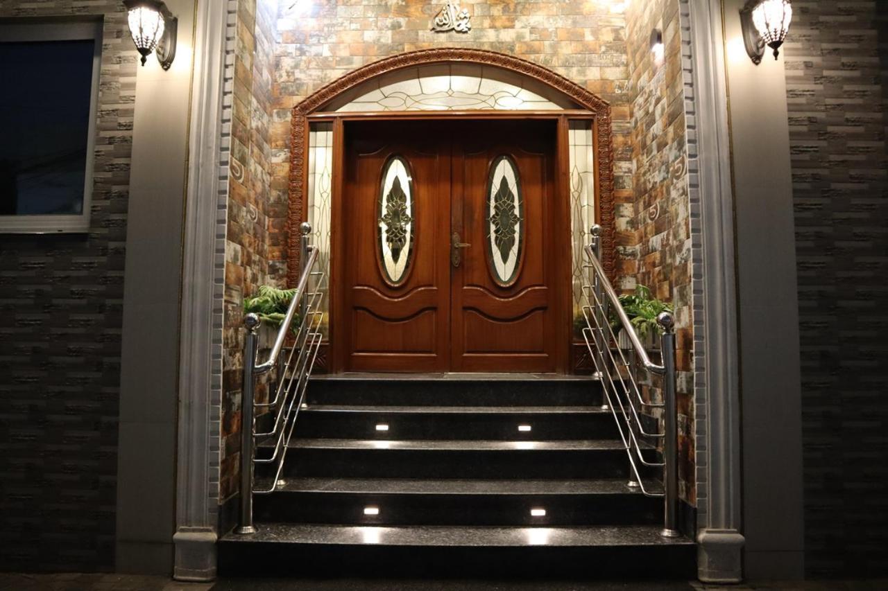 Hayyat Luxury Hotel Suites Лахор Екстериор снимка
